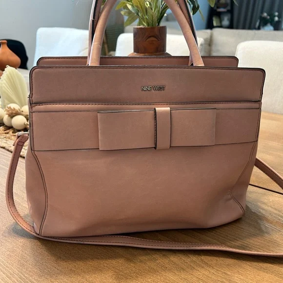 Nine West Blush Bow Tote Bag. Satchel rose pink EUC - Picture 2 of 7